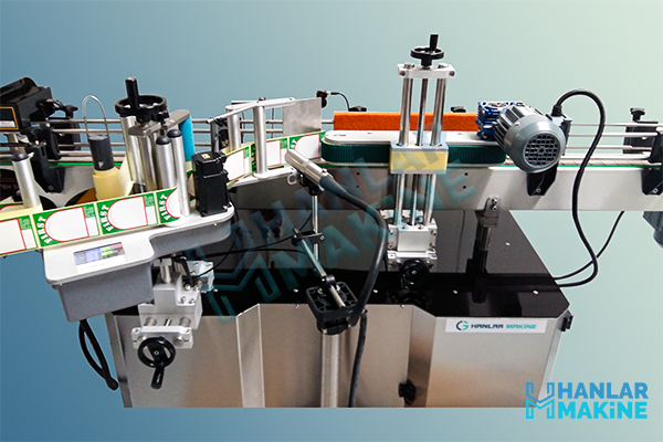 EMY/200 - Round Bottle Labeling Machine